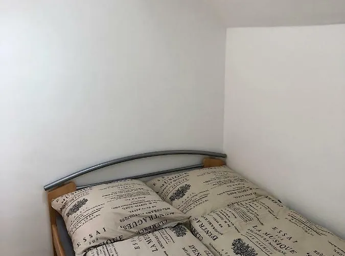 Schoene Dg Apartment